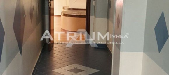 410m² Commercial property in Ivrea, Italy No. 146982 12