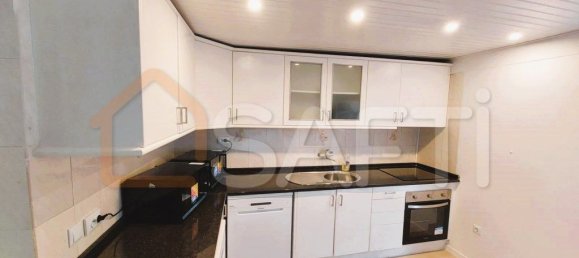 9 bedrooms House in Lisbon, Portugal No. 132788 2