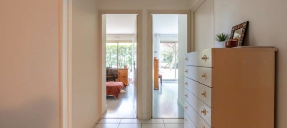 Apartamento de 2 dormitorios en Nogent-sur-Marne, France No. 359262 2