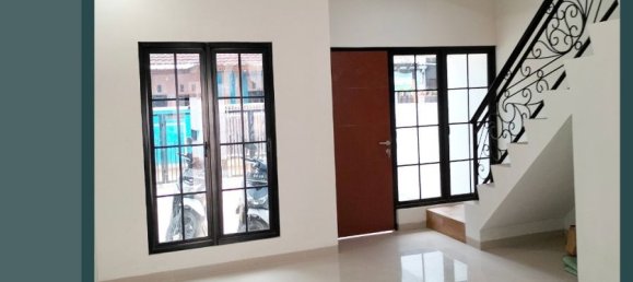 4 bedrooms House in Bekasi City, Indonesia No. 1533 7