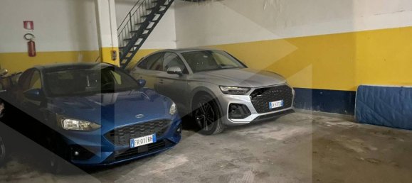 1 room Commercial property in Bari, Italy No. 22621 12