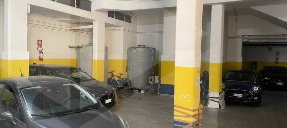1 room Commercial property in Bari, Italy No. 22621 14