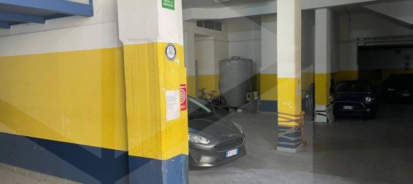 1 room Commercial property in Bari, Italy No. 22621 5