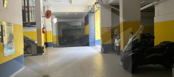 1 room Commercial property in Bari, Italy No. 22621 17