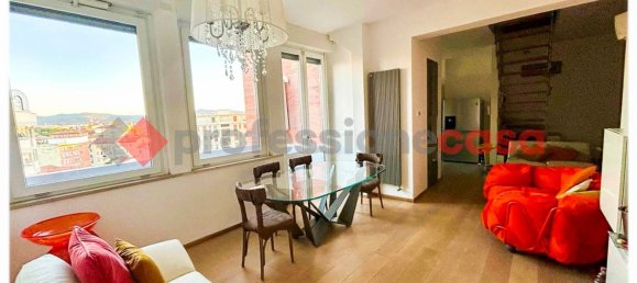 Ático de 3 habitaciónes en Livorno, Italy No. 225729 2