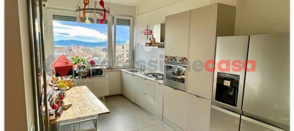 Ático de 3 habitaciónes en Livorno, Italy No. 225729 4