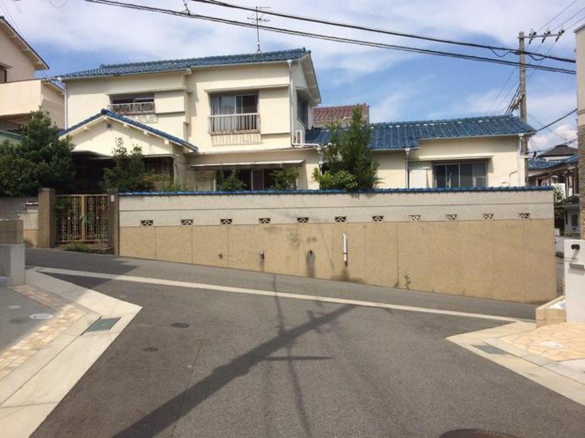 7 bedrooms House in Hyogo, Japan No. 2851