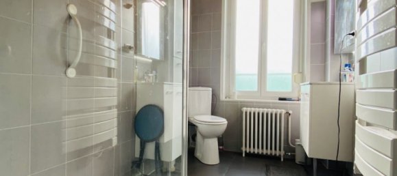 Дом с 6 комнатами в Аттиньи, Франция № 160682 14