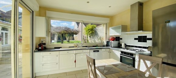 Дом с 6 комнатами в Аттиньи, Франция № 160682 11