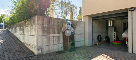 2 bedrooms Apartment in Reggio Emilia, Italy No. 273384 25