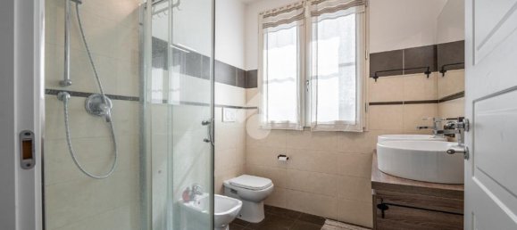 2 bedrooms Apartment in Reggio Emilia, Italy No. 273384 21