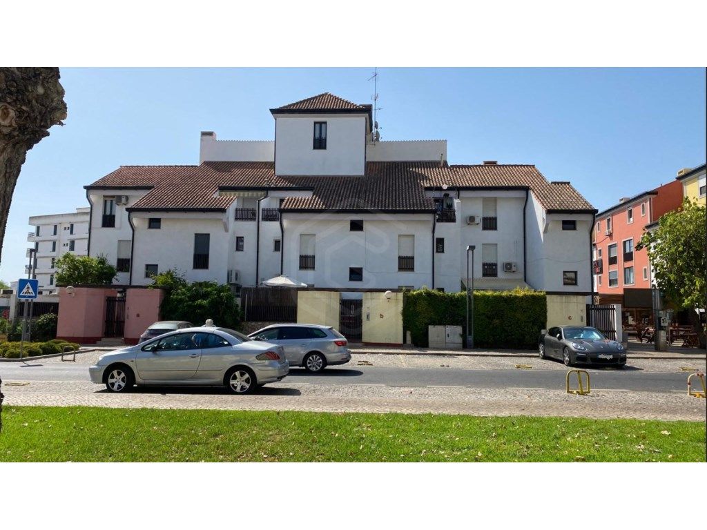 Apartamento de 1 dormitorio en Quarteira, Portugal No. 248939