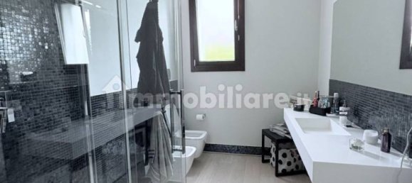 2 bedrooms Apartment in Modena, Italy No. 330152 11