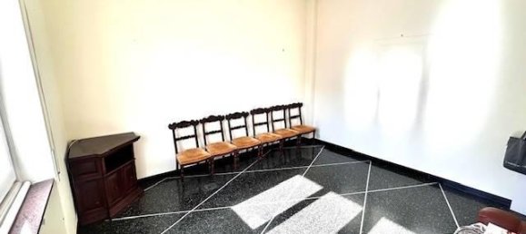 4 rooms Apartment in Genoa, Italy No. 32563 37