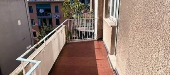 4 rooms Apartment in Genoa, Italy No. 32563 105