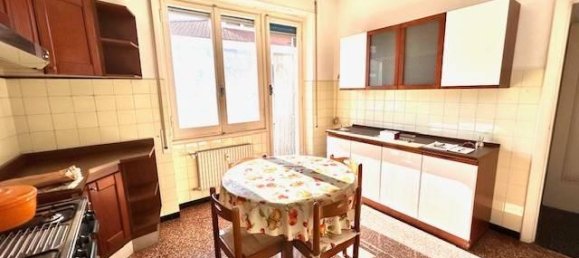 4 rooms Apartment in Genoa, Italy No. 32563 128