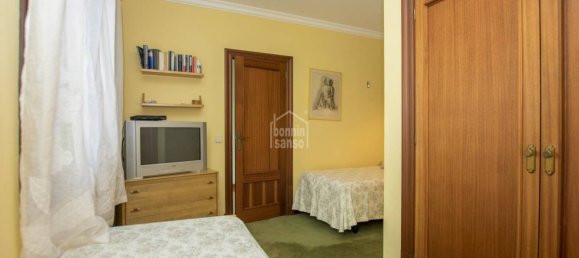 Apartamento de 4 dormitorios en Mahon, Spain No. 162 13