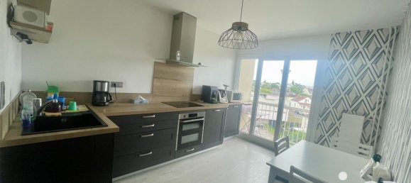 Apartamento de 3 dormitorios en Fleury-les-Aubrais, France No. 317119 2