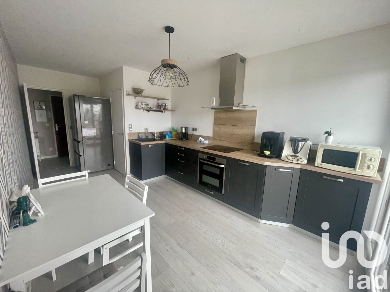 Apartamento de 3 dormitorios en Fleury-les-Aubrais, France No. 317119
