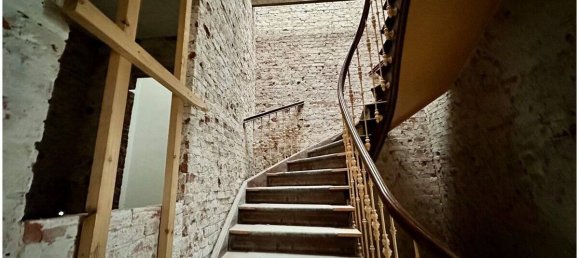 12 rooms Townhouse in Eimsbuttel, Germany No. 18439 16