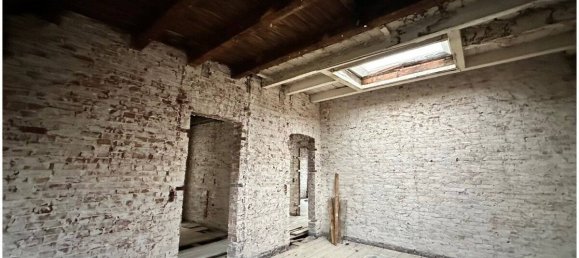 12 rooms Townhouse in Eimsbuttel, Germany No. 18439 23