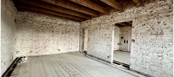 12 rooms Townhouse in Eimsbuttel, Germany No. 18439 21