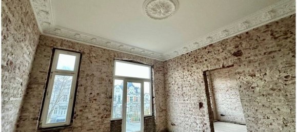 12 rooms Townhouse in Eimsbuttel, Germany No. 18439 10
