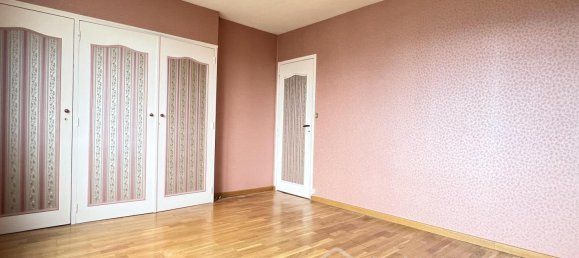 4 chambres Maison à Fleury-les-Aubrais, France No. 242674 8