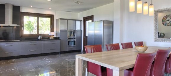 6 غرف نوم فيلا في Marbella, Spain رقم 18729 21