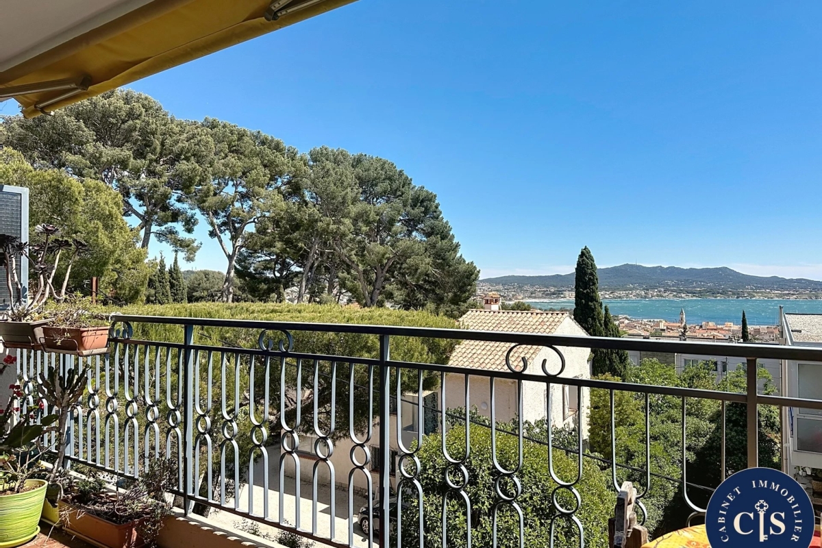 3 rooms Apartment in Sanary-sur-Mer, France No. 285604