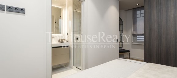2 Schlafzimmer Wohnung in Ciutat Vella, Spain, Nr. 103348 17