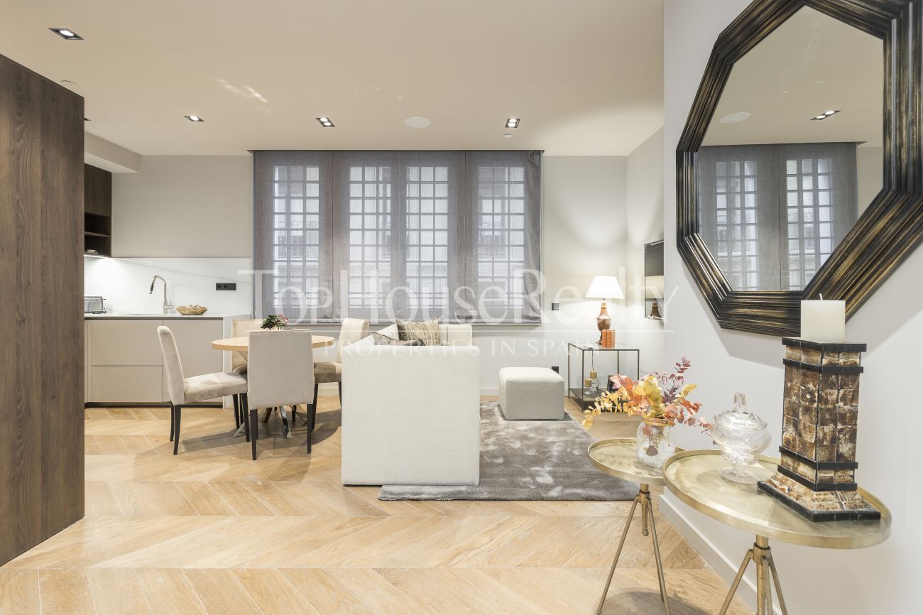 2 Schlafzimmer Wohnung in Ciutat Vella, Spain, Nr. 103348