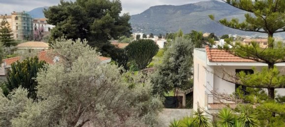 5 rooms Apartment in Palermo, Italy No. 142990 5