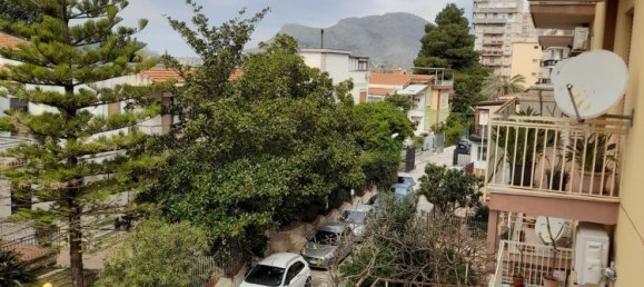 5 rooms Apartment in Palermo, Italy No. 142990 6