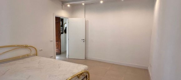 5 Schlafzimmer Doppelhaus in Florence, Italy, Nr. 350937 8