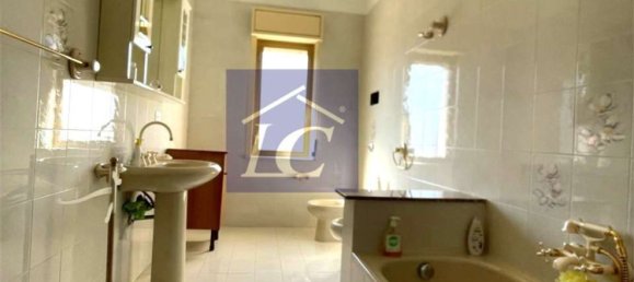 Apartamento de 4 habitaciónes en Altavilla Milicia, Italy No. 51197 13