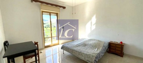 Apartamento de 4 habitaciónes en Altavilla Milicia, Italy No. 51197 19