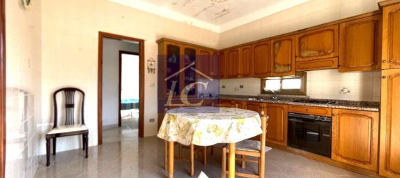 Apartamento de 4 habitaciónes en Altavilla Milicia, Italy No. 51197 32