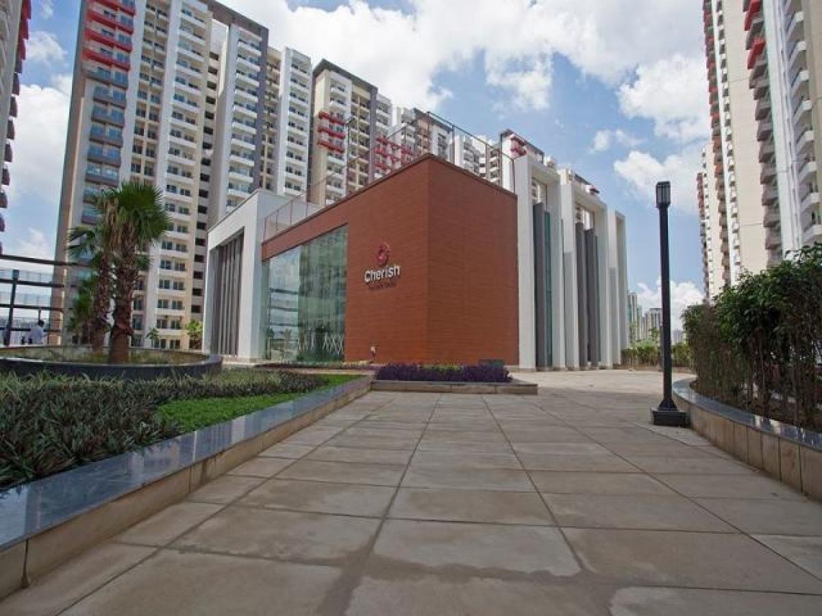 2 bedrooms House in Noida, India No. 66616