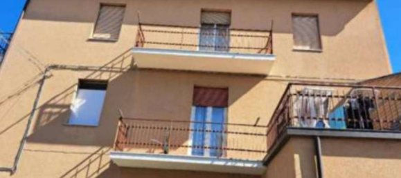 3 bedrooms Apartment in Marsciano, Italy No. 340810 6