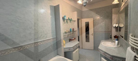 3 bedrooms Villa in Castelnuovo Rangone, Italy No. 18591 25