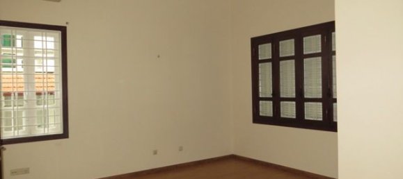 5 bedrooms Villa in Cau Giay, Vietnam No. 4346 14