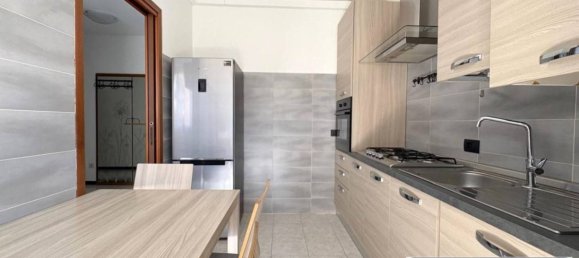 2 Schlafzimmer Wohnung in Desio, Italy, Nr. 378721 10