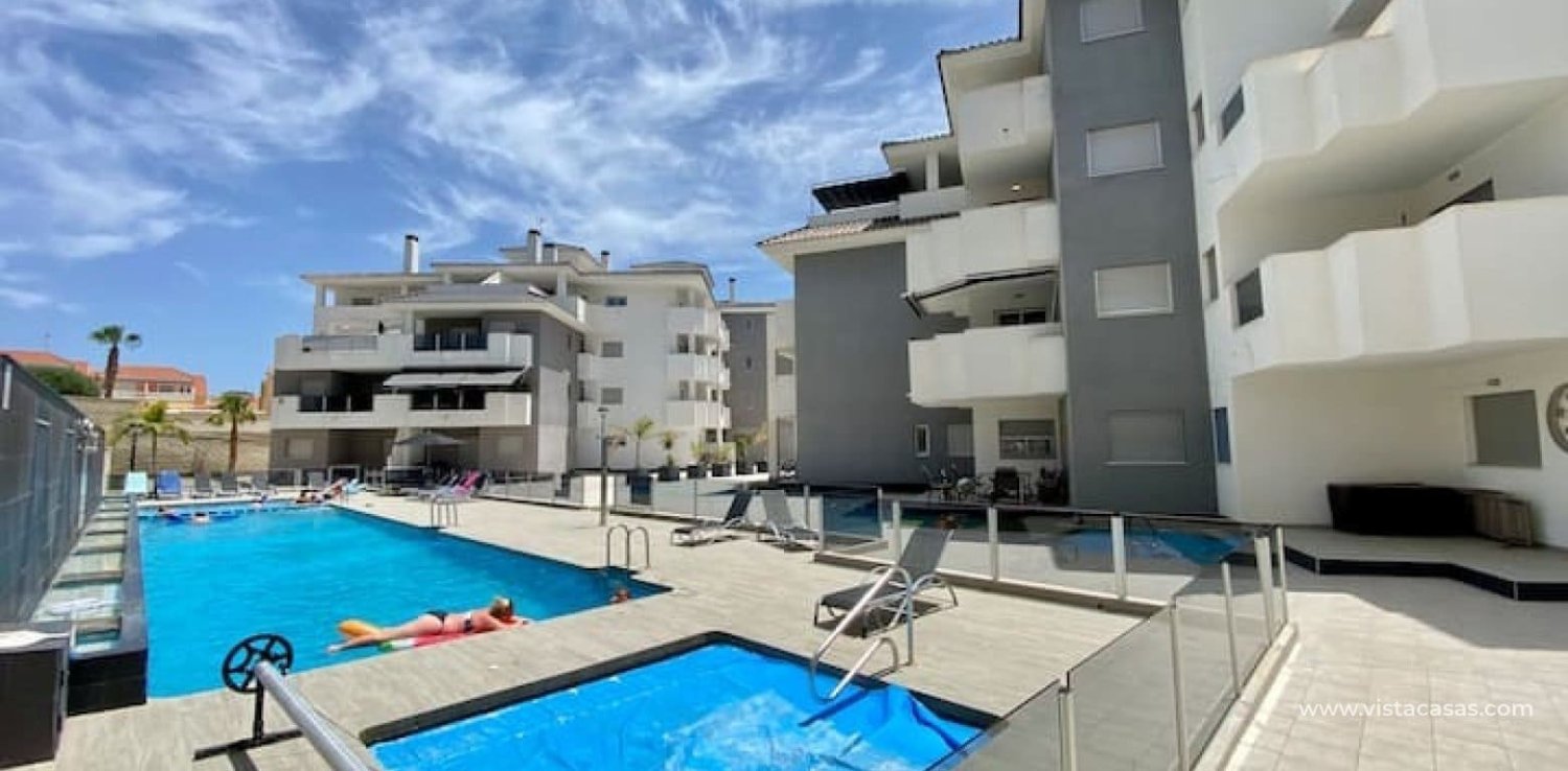 2 bedrooms Apartment in Alicante, Spain No. 207530