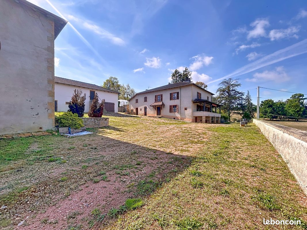 5 Schlafzimmer Haus in Loire, France, Nr. 335237