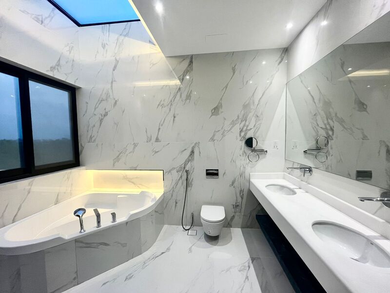 5 bedrooms Villa in Al Barsha, UAE No. 102732