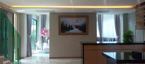 4 Schlafzimmer Villa in Pattaya, Thailand, Nr. 144657 10