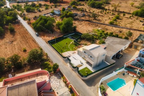 Casa T3 em Quarteira, Portugal N.º 13124