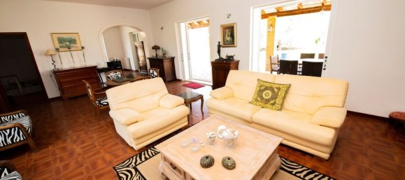 5 bedrooms Villa in Corfu, Greece No. 1490 8