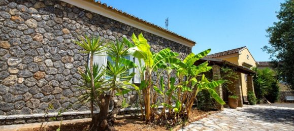 5 chambres villa à vendre à Corfu, Central Corfu and Diapontian Islands, Corfu, Ionian Islands, Peloponnese, Western Greece and the Ionian, Greece № 1490 5